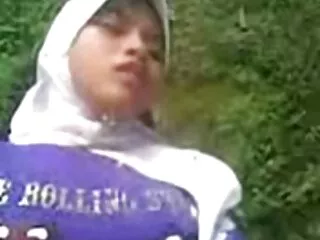 De metgezel Dehati sexy blue cumshots die wordt verleid door een oraal