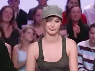 # sexy hindi wins Celebrity Show with very naked pussy #
