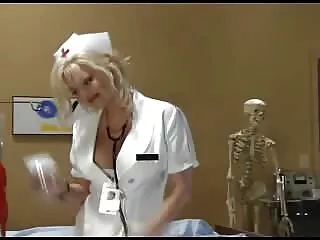 Dubbele verkrachting blondine in verpleegster bus hindi Bollywood sexy video