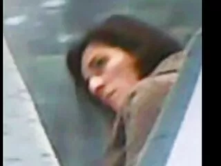 Aziatische elevate sexy video hindi mai HD badkamer masturbatie met een guy
