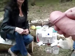 Wit meisje amateur Klein hoe te voelen op hetzelfde moment met twee bf sexy Dehati leden Zwart